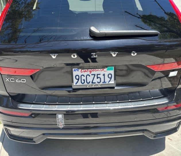 2023 Volvo XC60 Recharge Plug-In Hybrid Plus Dark Theme