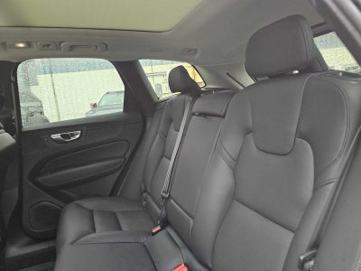 2024 Volvo XC60 Recharge Plug-In Hybrid Plus Dark Theme