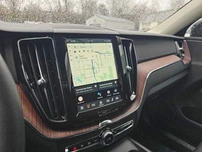 2024 Volvo XC60 Recharge Plug-In Hybrid Plus Dark Theme