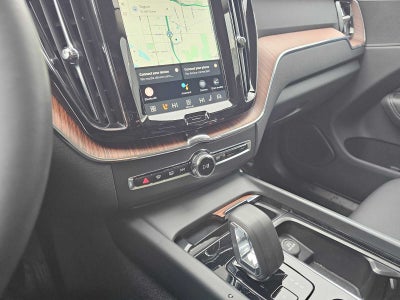 2024 Volvo XC60 Recharge Plug-In Hybrid Plus Dark Theme