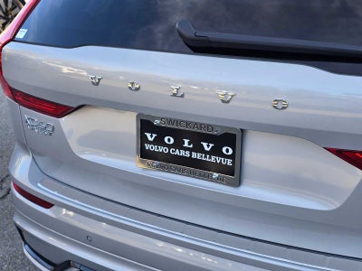 2024 Volvo XC60 Recharge Plug-In Hybrid Plus Dark Theme