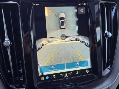 2024 Volvo XC60 Recharge Plug-In Hybrid Plus Dark Theme