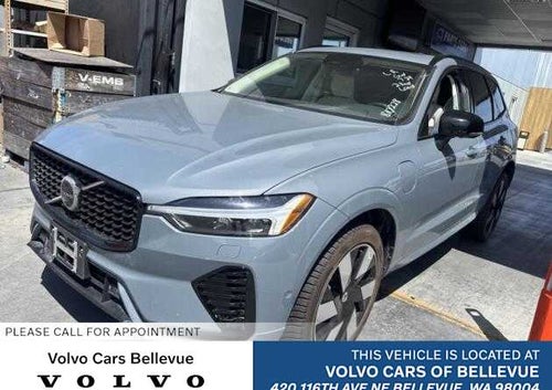 2024 Volvo XC60 Recharge Plug-In Hybrid Plus Dark Theme