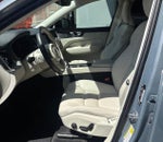 2024 Volvo XC60 Recharge Plug-In Hybrid Plus Dark Theme