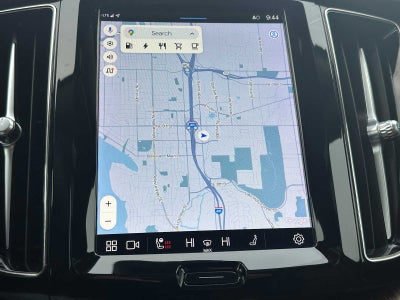 2023 Volvo XC60 Recharge Plug-In Hybrid Plus Bright Theme