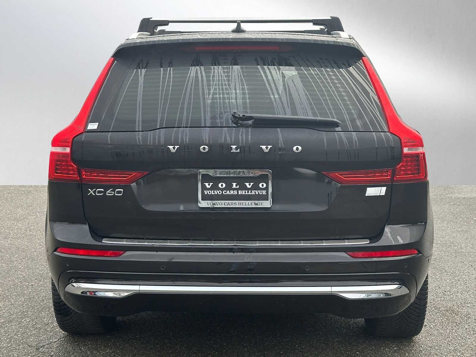 2023 Volvo XC60 Recharge Plug-In Hybrid Plus Bright Theme