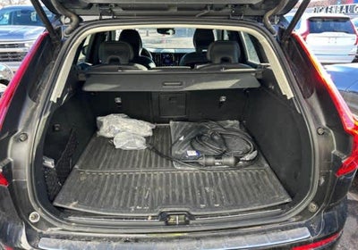 2023 Volvo XC60 Recharge Plug-In Hybrid Plus Bright Theme
