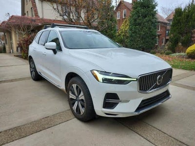 2023 Volvo XC60 Recharge Plug-In Hybrid Plus Bright Theme