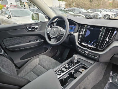 2023 Volvo XC60 Recharge Plug-In Hybrid Core Bright Theme