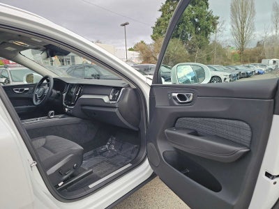 2023 Volvo XC60 Recharge Plug-In Hybrid Core Bright Theme