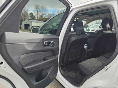 2023 Volvo XC60 Recharge Plug-In Hybrid Core Bright Theme