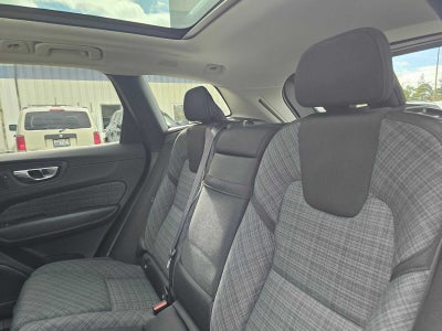 2023 Volvo XC60 Recharge Plug-In Hybrid Core Bright Theme