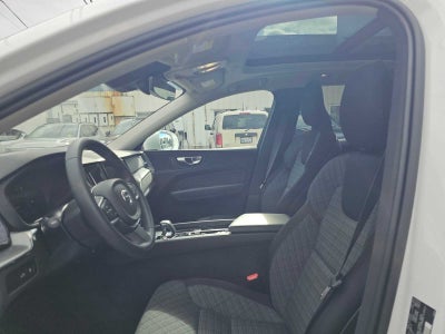 2023 Volvo XC60 Recharge Plug-In Hybrid Core Bright Theme