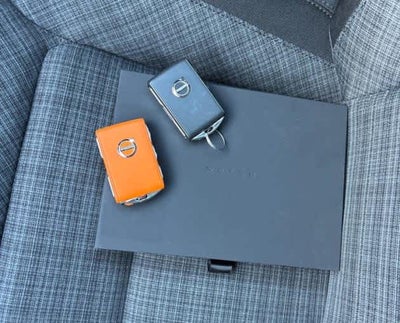 2023 Volvo XC60 Recharge Plug-In Hybrid Core Bright Theme