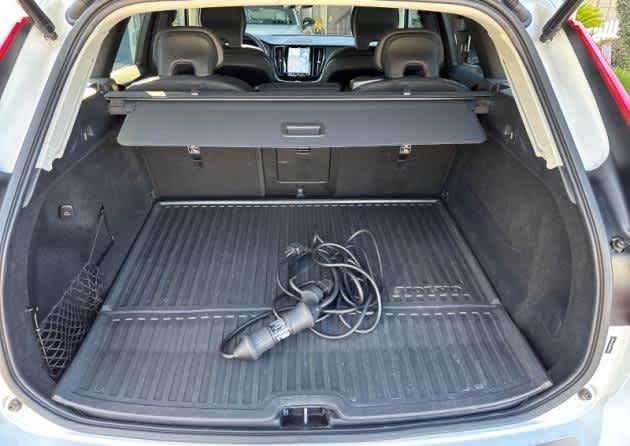 2023 Volvo XC60 Recharge Plug-In Hybrid Core Bright Theme