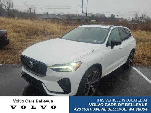 2023 Volvo XC60 Recharge Plug-In Hybrid Ultimate Dark Theme