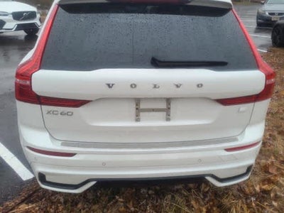 2023 Volvo XC60 Recharge Plug-In Hybrid Ultimate Dark Theme