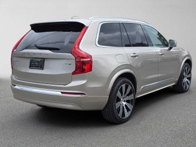 2025 Volvo XC90 Plug-In Hybrid Plus