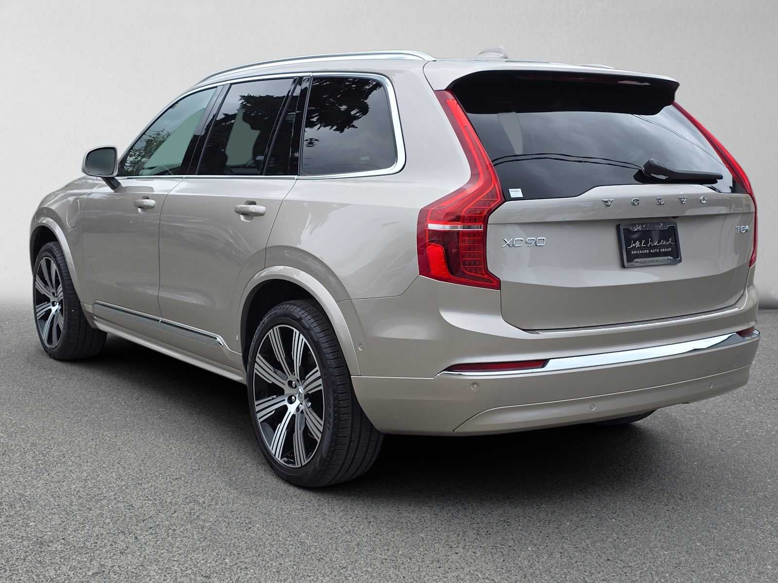2025 Volvo XC90 Plug-In Hybrid Plus