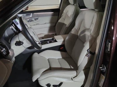 2025 Volvo XC90 Plug-In Hybrid Ultra