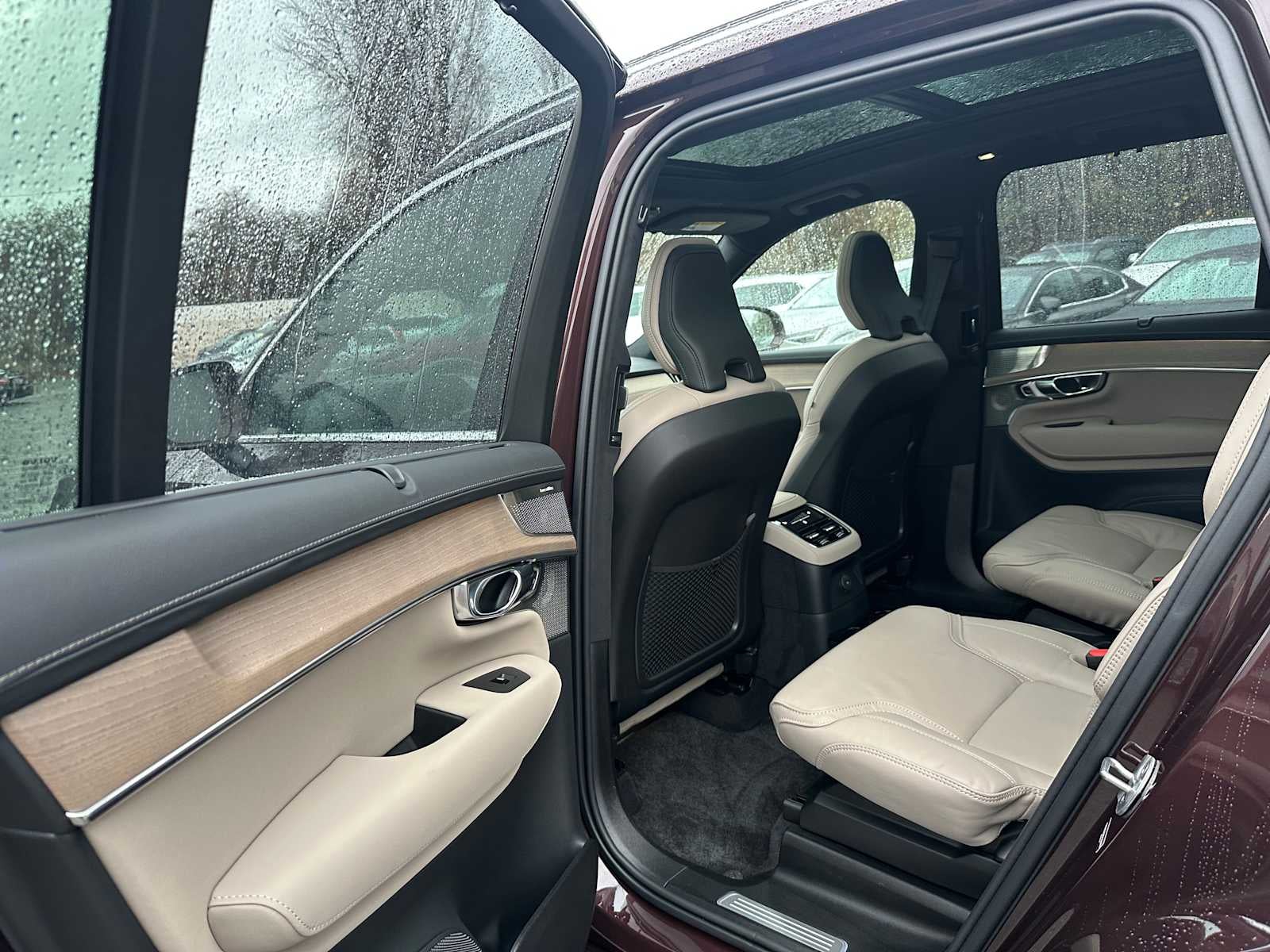 2025 Volvo XC90 Plug-In Hybrid Ultra