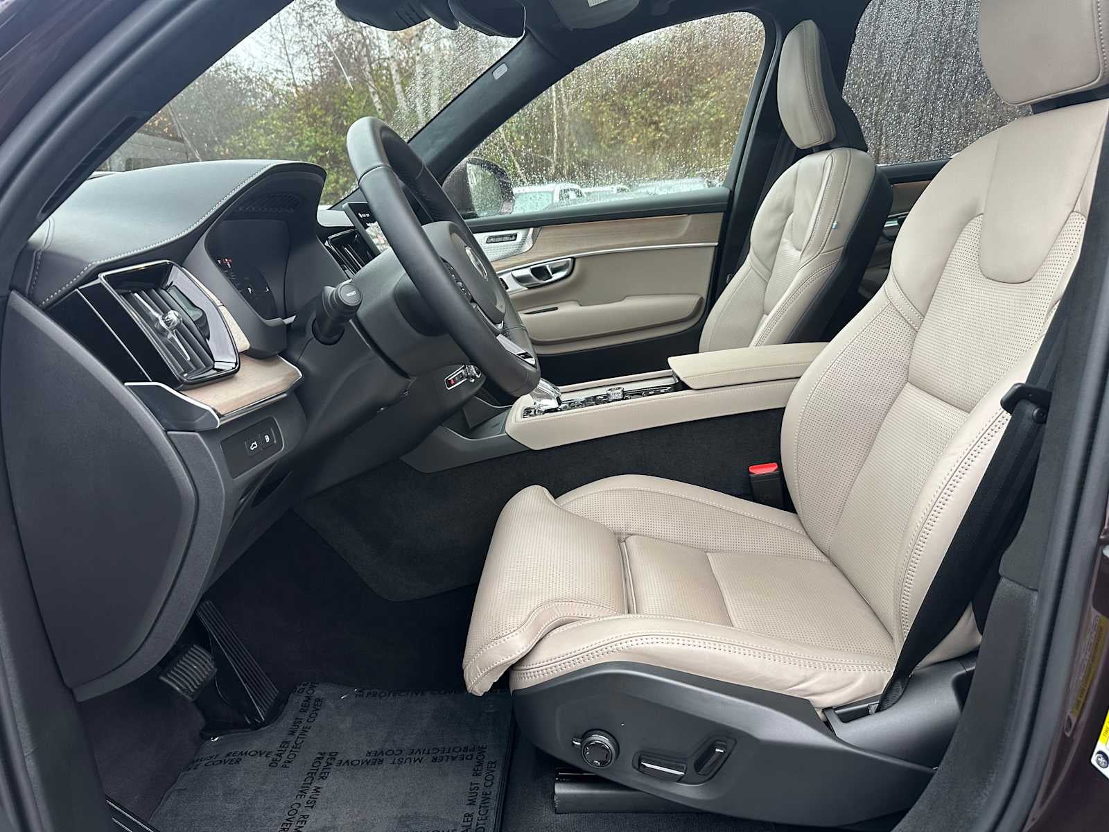 2025 Volvo XC90 Plug-In Hybrid Ultra