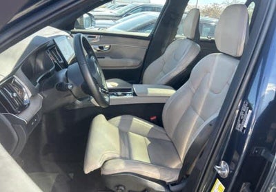 2025 Volvo XC90 Plug-In Hybrid Ultra