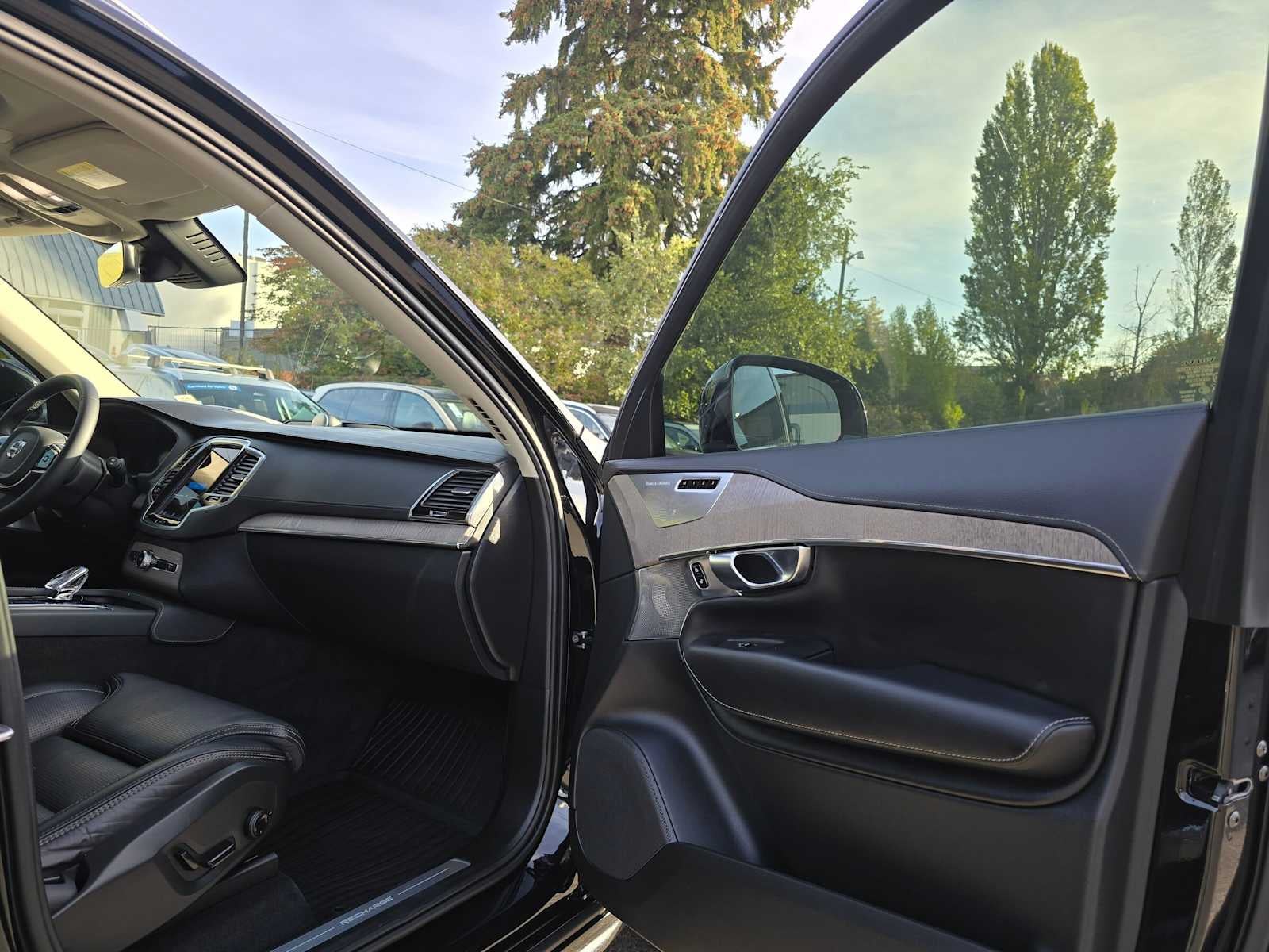 2024 Volvo XC90 Recharge Plug-In Hybrid Ultimate