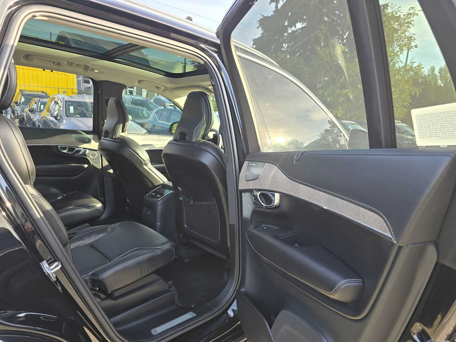 2024 Volvo XC90 Recharge Plug-In Hybrid Ultimate