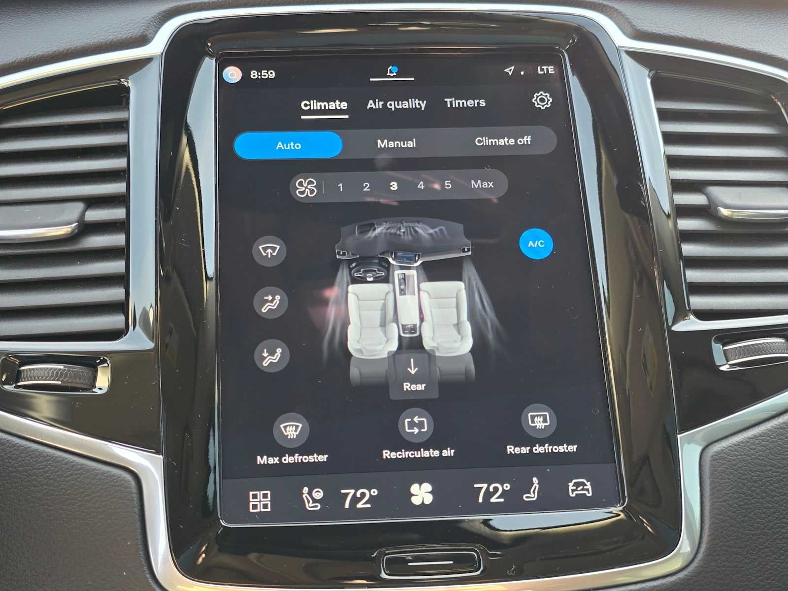 2024 Volvo XC90 Recharge Plug-In Hybrid Ultimate