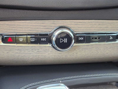 2024 Volvo XC90 Recharge Plug-In Hybrid Ultimate