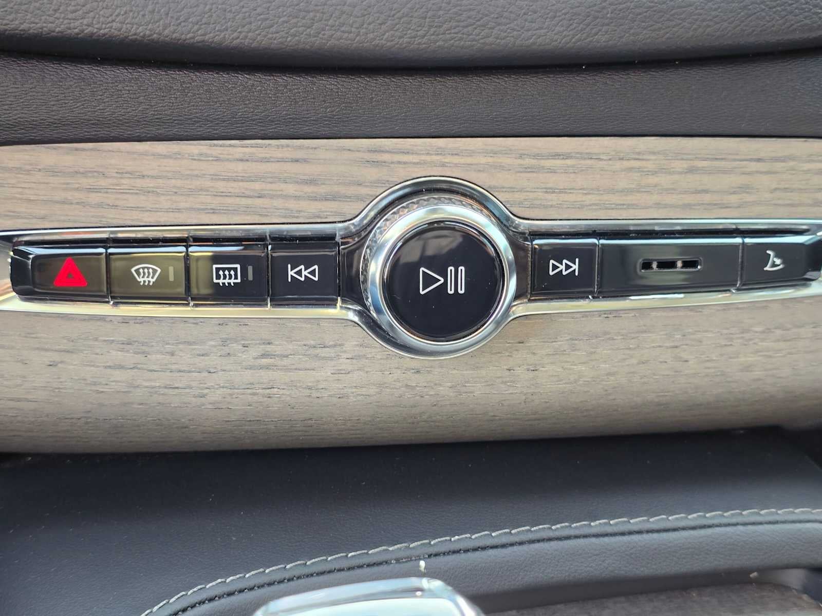 2024 Volvo XC90 Recharge Plug-In Hybrid Ultimate