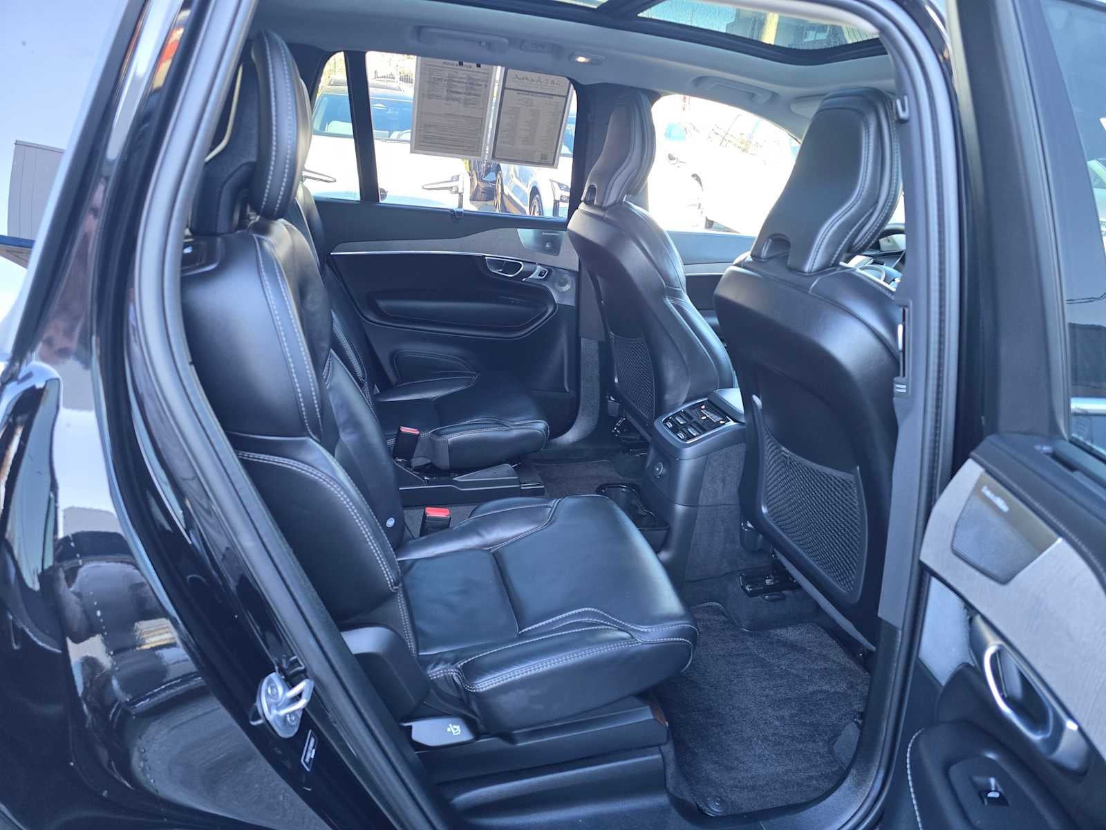 2024 Volvo XC90 Recharge Plug-In Hybrid Ultimate