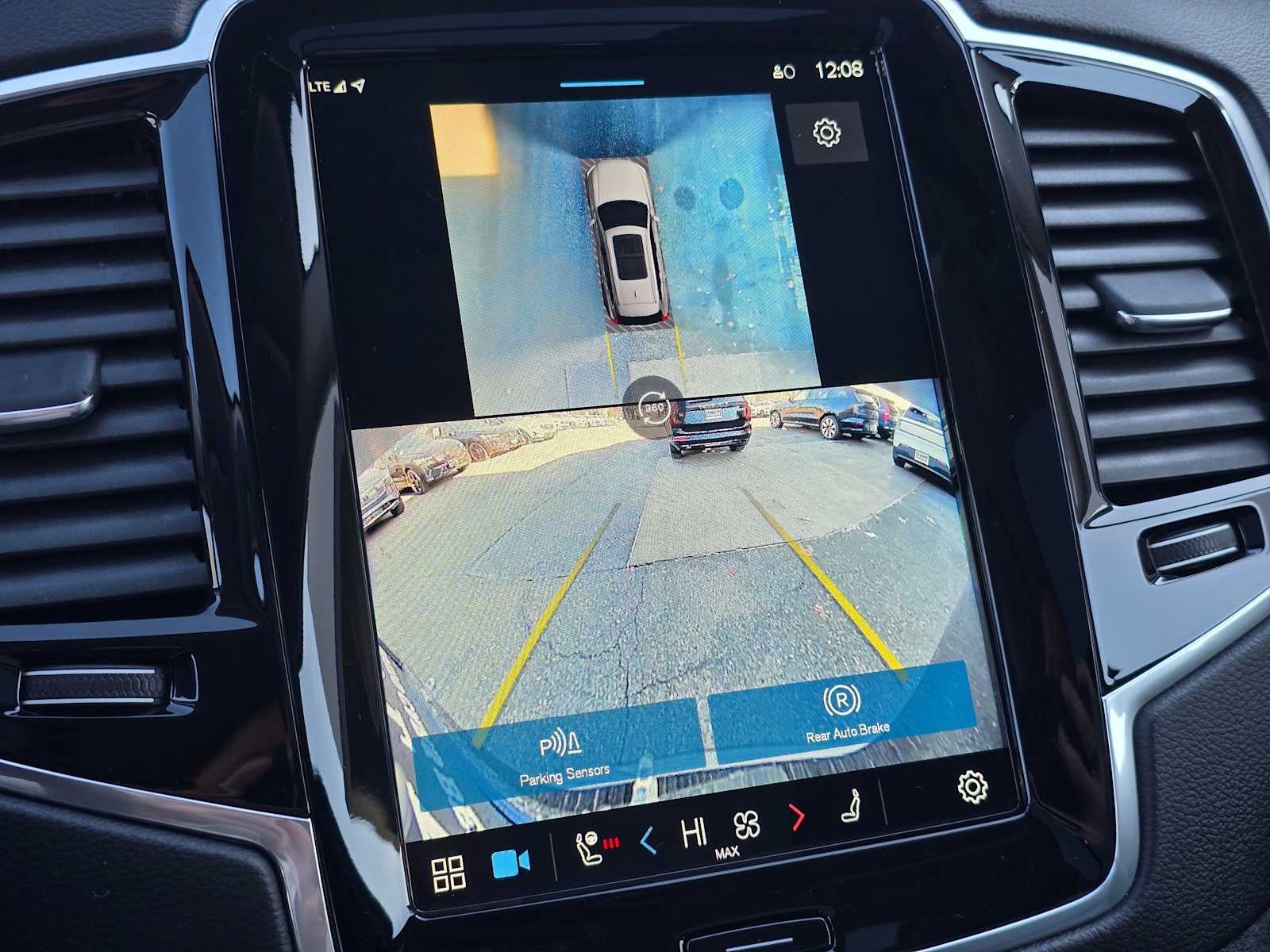 2024 Volvo XC90 Recharge Plug-In Hybrid Ultimate