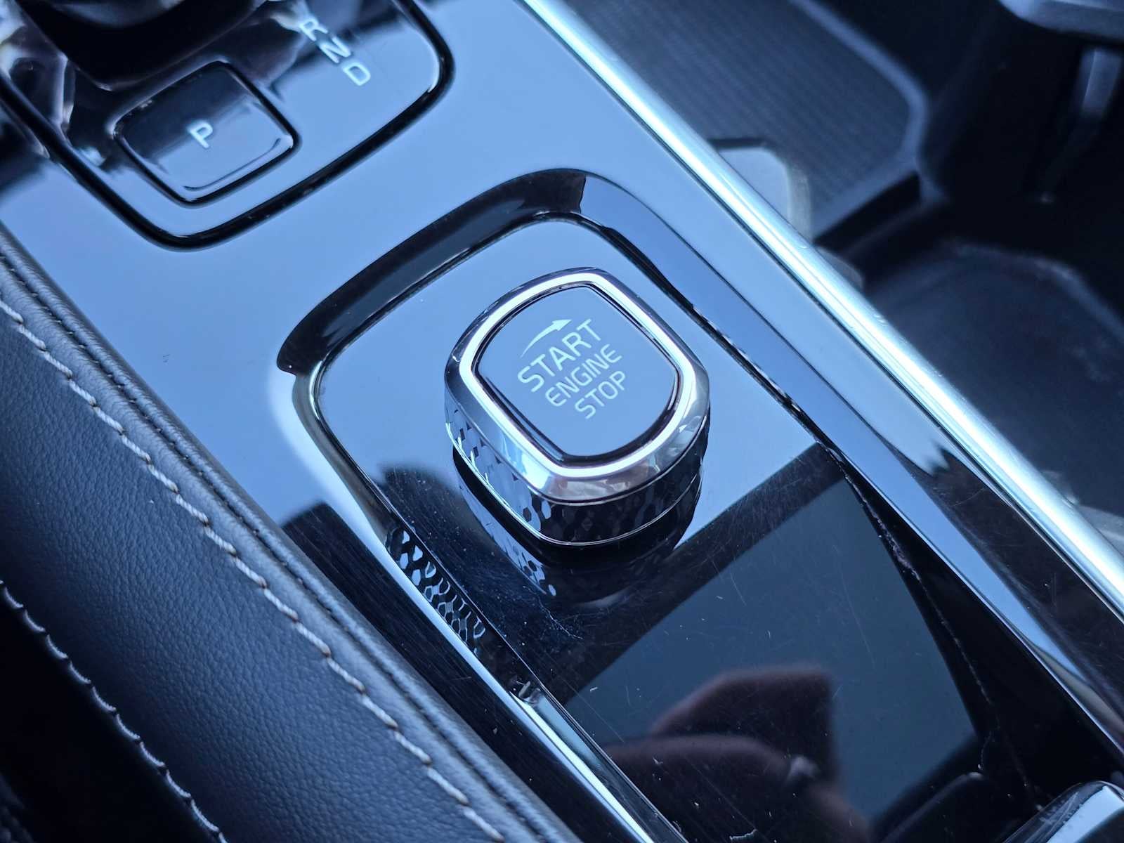 2024 Volvo XC90 Recharge Plug-In Hybrid Ultimate