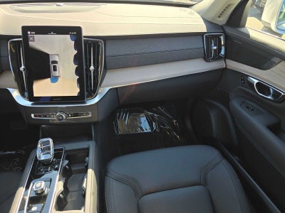2025 Volvo XC90 Plug-In Hybrid Plus