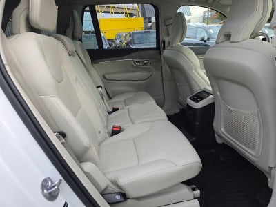 2025 Volvo XC90 Plug-In Hybrid Plus