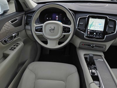 2025 Volvo XC90 Plug-In Hybrid Plus