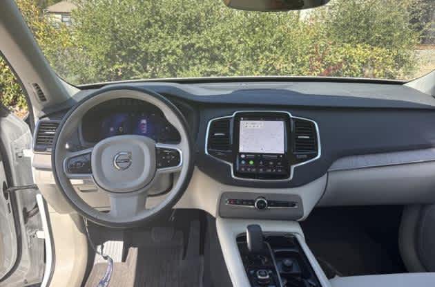 2025 Volvo XC90 Plug-In Hybrid Plus