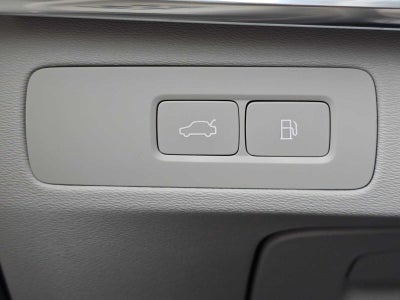 2025 Volvo XC90 Plug-In Hybrid Plus