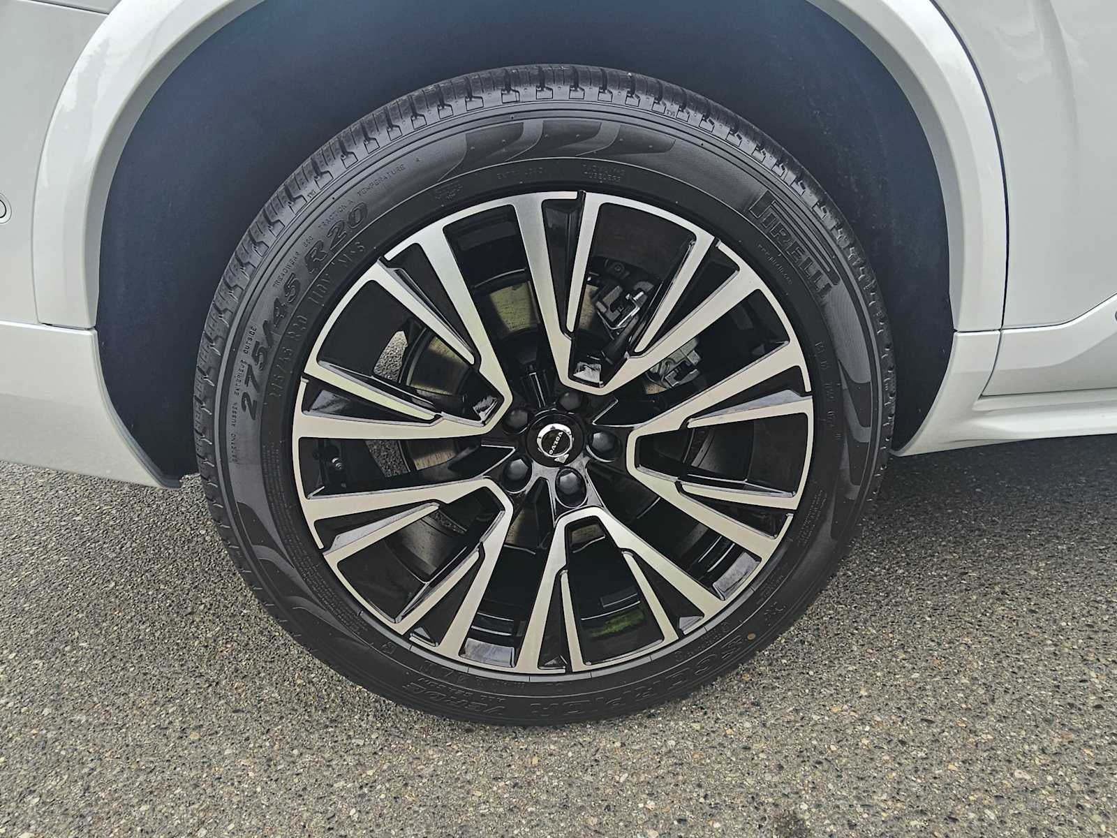 2025 Volvo XC90 Plug-In Hybrid Plus