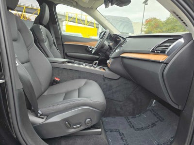 2025 Volvo XC90 Plug-In Hybrid Plus