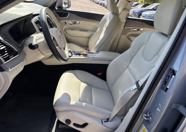 2025 Volvo XC90 Plug-In Hybrid Plus