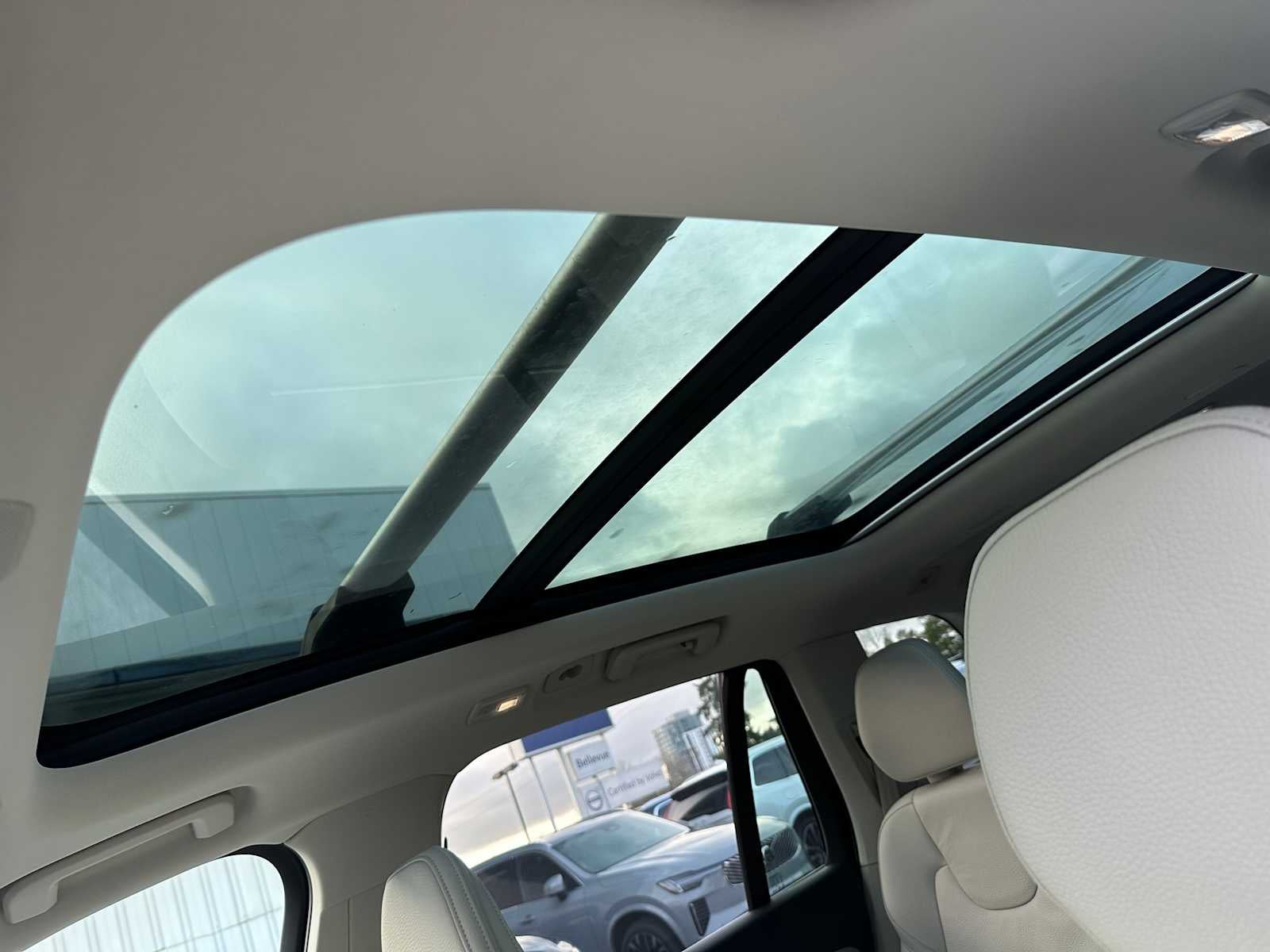 2025 Volvo XC90 Plug-In Hybrid Plus