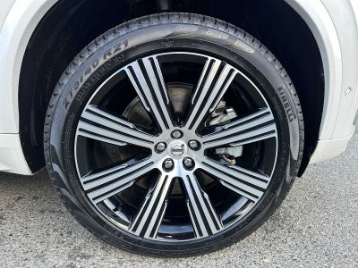 2025 Volvo XC90 Plug-In Hybrid Plus