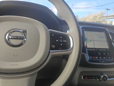 2025 Volvo XC90 Plug-In Hybrid Plus