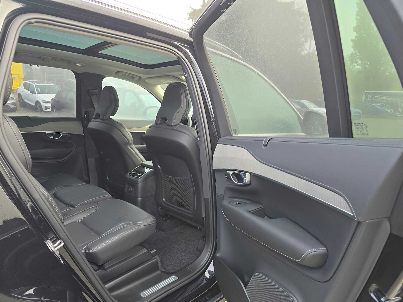 2025 Volvo XC90 Plug-In Hybrid Ultra