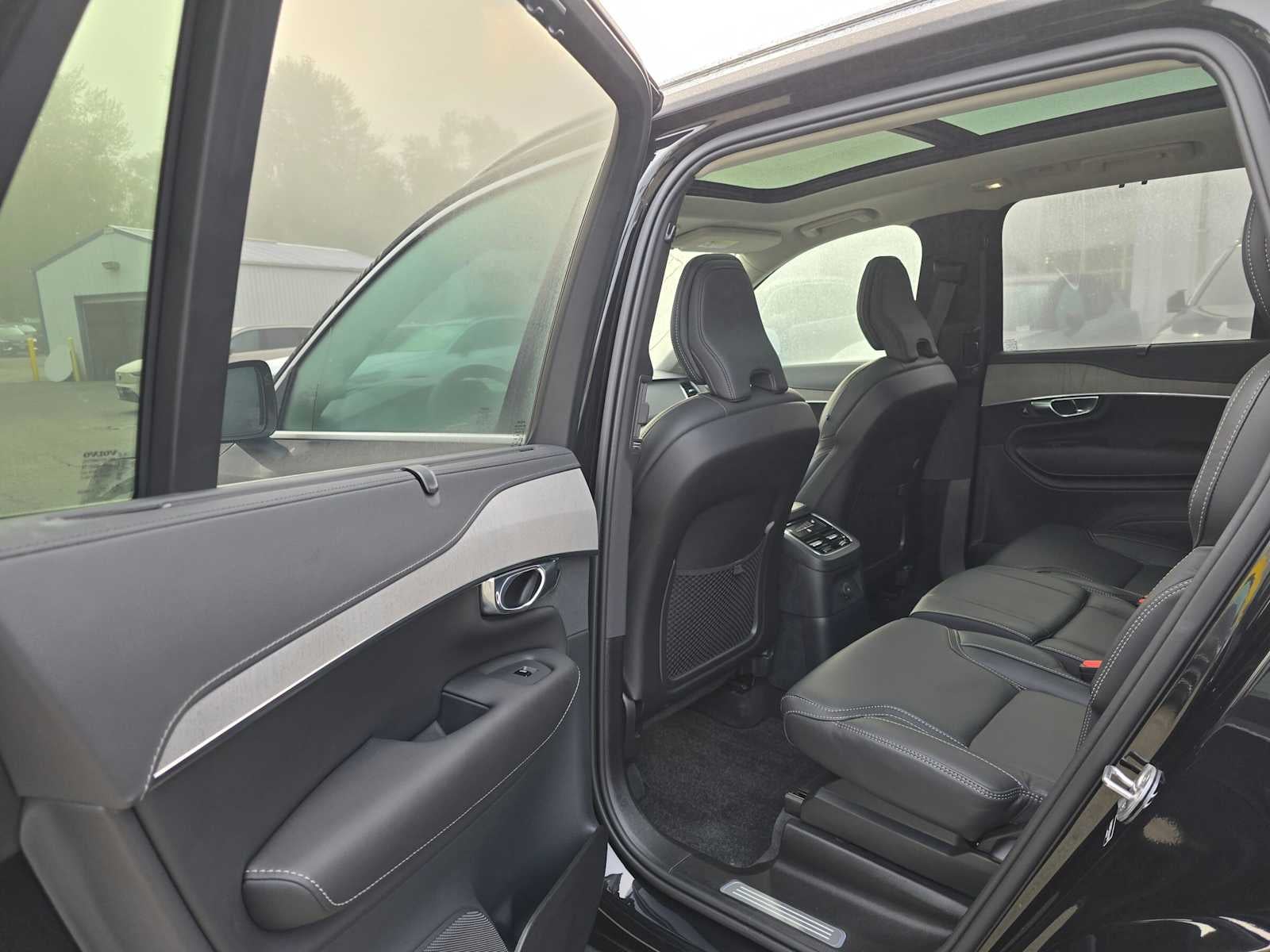 2025 Volvo XC90 Plug-In Hybrid Ultra