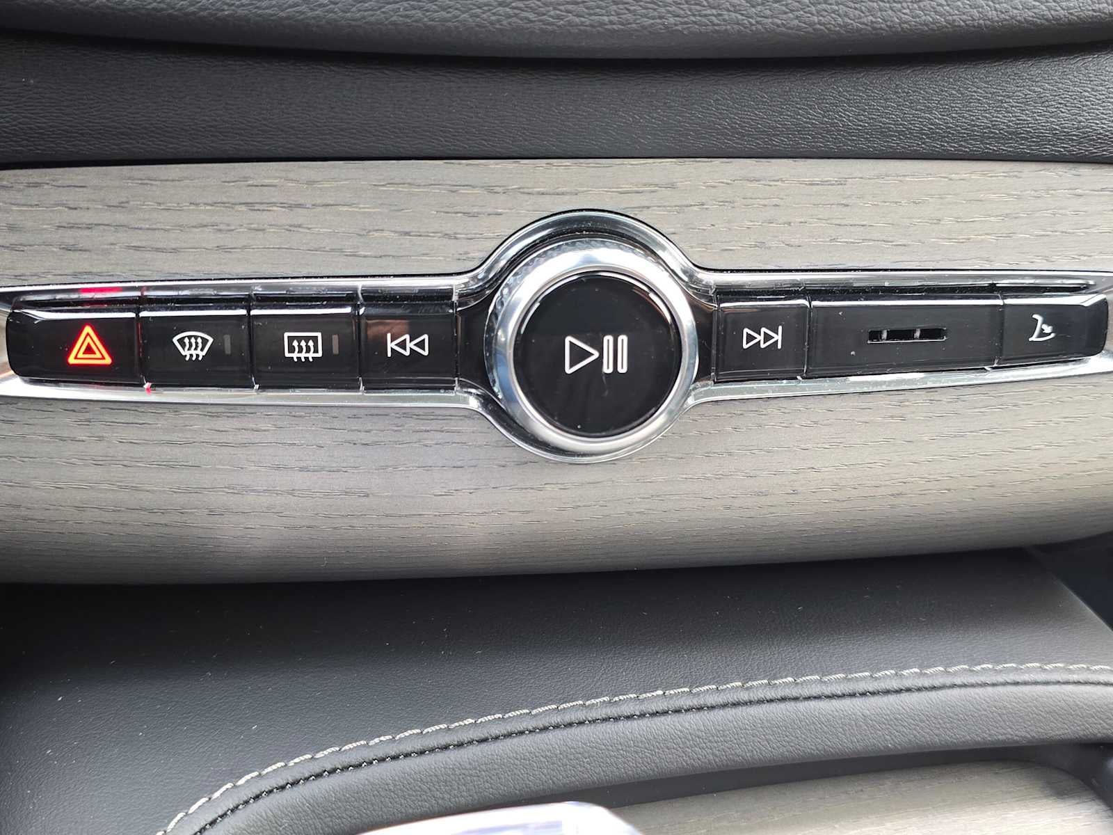 2025 Volvo XC90 Plug-In Hybrid Ultra