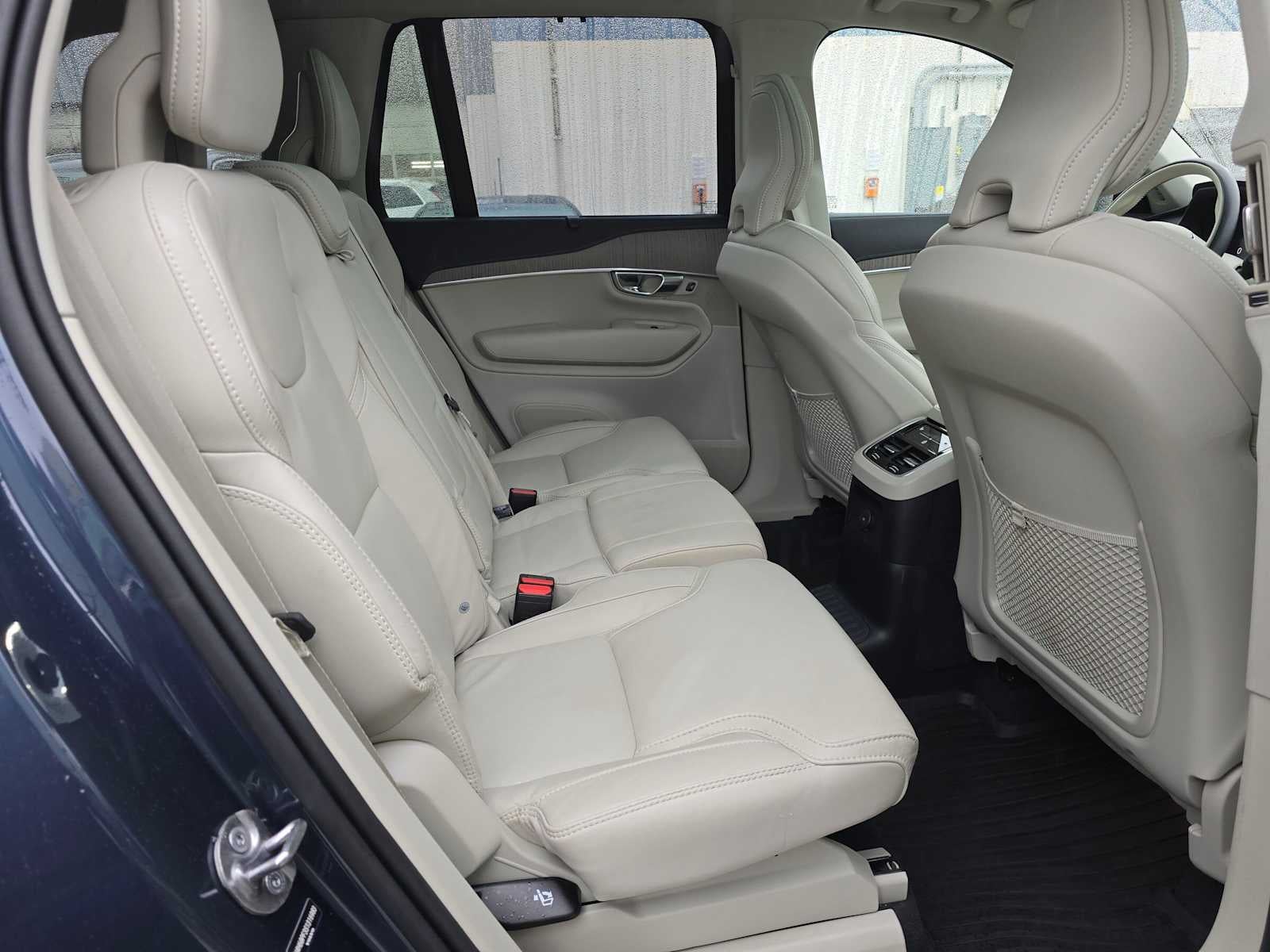 2025 Volvo XC90 Plug-In Hybrid Ultra